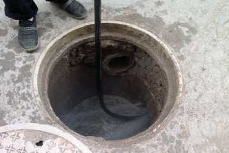庄浪大庄清理化粪池,暖水管维修,厕所顶部漏水怎么办